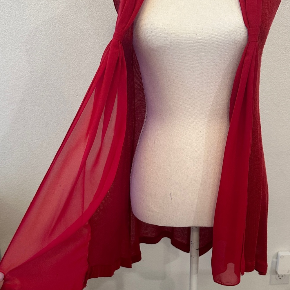 Red Sleeveless Drape Front Women's Vest - Picture 4 of 8